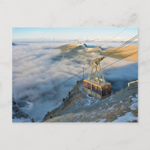 Cartão Postal Teleférico no Monte Seceda nos Dolomitas