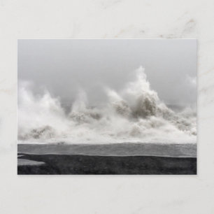 Cartão Postal Tempestuoso Oceano de Tempestade de Inverno