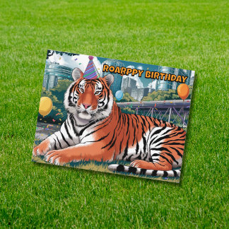 Cartão Postal tigre-de-bengala usando chapéu de aniversário deit