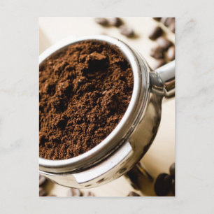 Cartão Postal Tiro do café pronto para fabricar cerveja para o