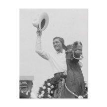 Tom Mix Acena com o Chapéu