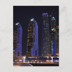 Cartão Postal Torre de Dubai Cayan à noite