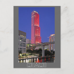 Cartão Postal Torre Miami vestida de vermelho