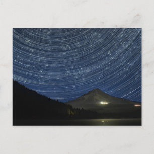 Cartão Postal Traços em estrela sobre o monte de madeira no lago