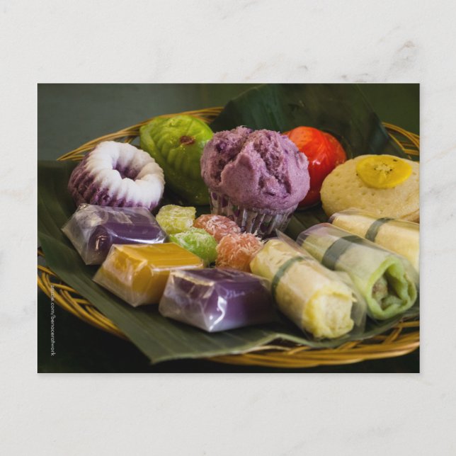 Cartão postal tradicional de bolos indonésio (Frente)