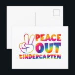 Cartão Postal Tranquilize O Jardim De Infância Tie Dye No Dia Pa<br><div class="desc">Peace Out Kindergarten Tie Dye Último Dia da Escola, Professor, graduação, feliz, último dia, da escola, estudante, verão, olá, verão, presentes</div>