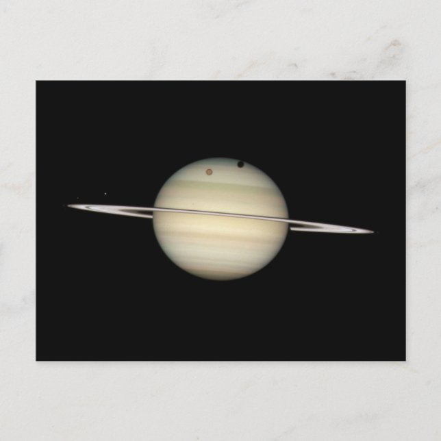 Cartão Postal Trânsito Quádruplo da Lua de Saturno (Frente)
