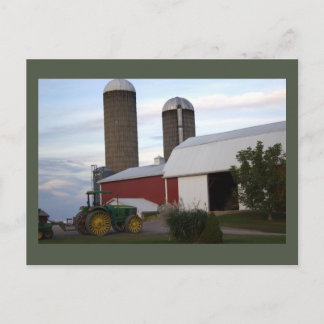 Cartão Postal Trator no Cartão-postal de Fazenda