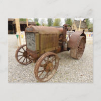 Trator vintage enferrujado