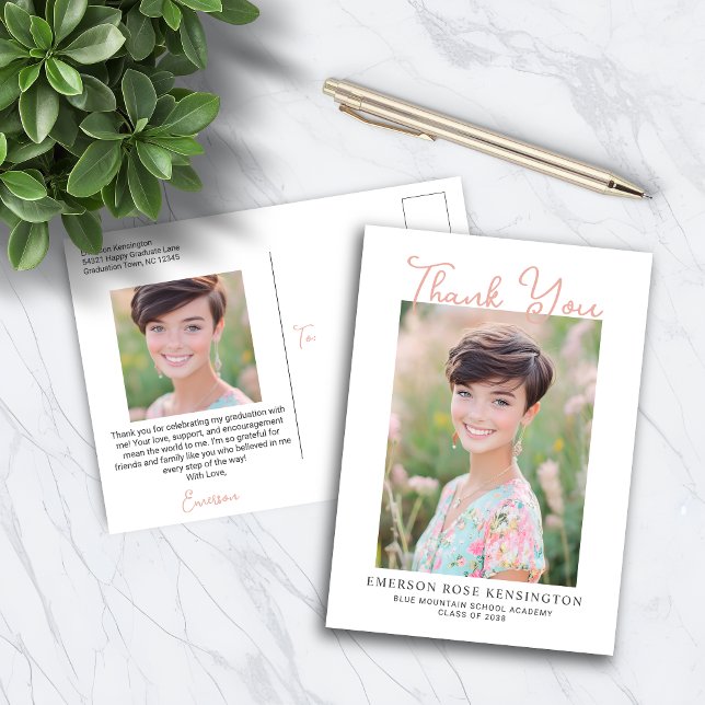 Cartão Postal Trendy Handwrite Graduation Obrigado (Trendy Handwritten Graduation Thank You Postcard)