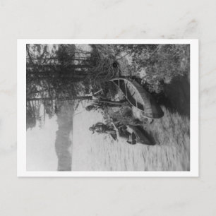 Cartão Postal Três Caçadores com Canoas na Fotografia Shore