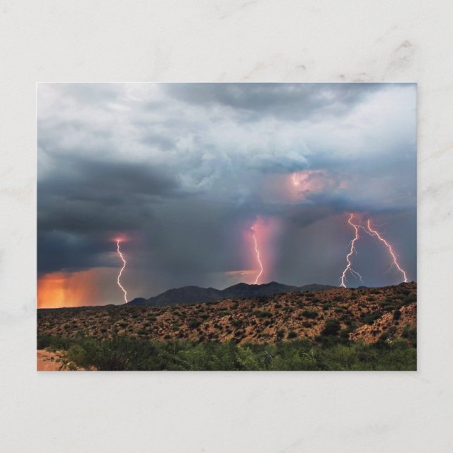 Cartão Postal Um ataque triplo. (Frente)