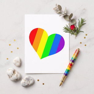 Cartão Postal Um coração em cores de arco-íris