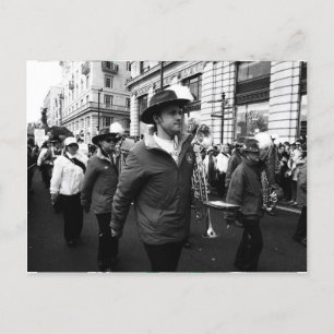 Cartão Postal Um músico no Dia de São Patrício
