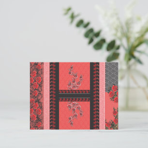 Cartão Postal um padrão vermelho e preto com flores
