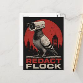 Cartão Postal Um pombo de câmera de vigilância surreal redige