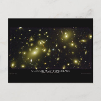 Cartão Postal Um Vidro de Ampliação Cósmica - Telescópio Espacia