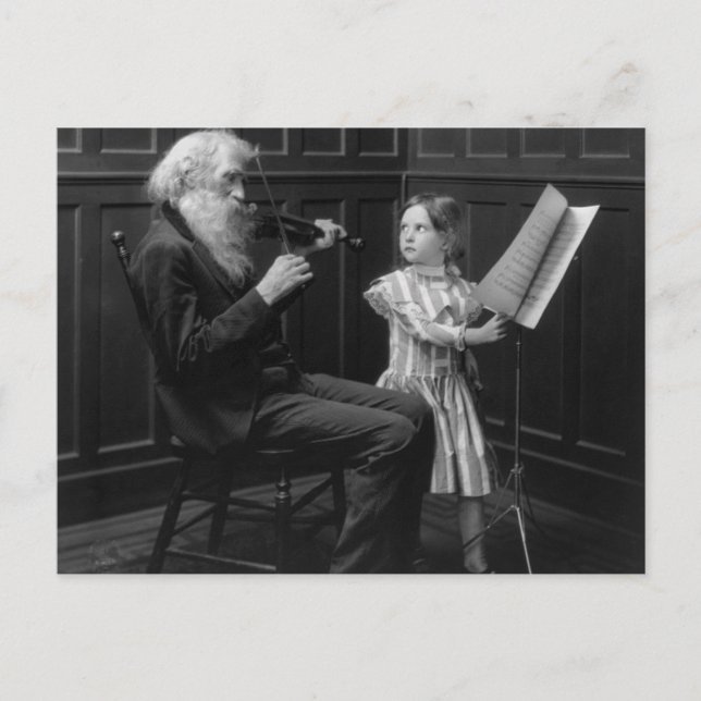 Cartão Postal Um Virador de Página, início dos anos 1900 (Frente)