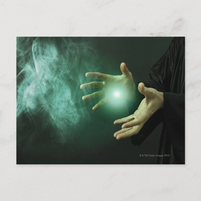 Cartão Postal Uma mágica do fazer do feiticeiro da fantasia com (Frente)