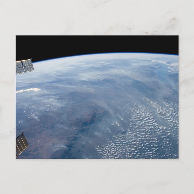 Cartão Postal Uma Névoa de Fumaça Sobre a África Austral Tropica (Frente)