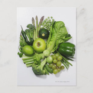 Cartão Postal Uma seleção de frutas e legumes verdes.