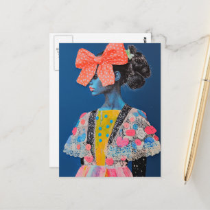 Cartão Postal Uma senhora colorida com um laço grande em Azul