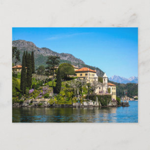 Cartão Postal Uma vila no lago Como, Itália - Cartão-postal