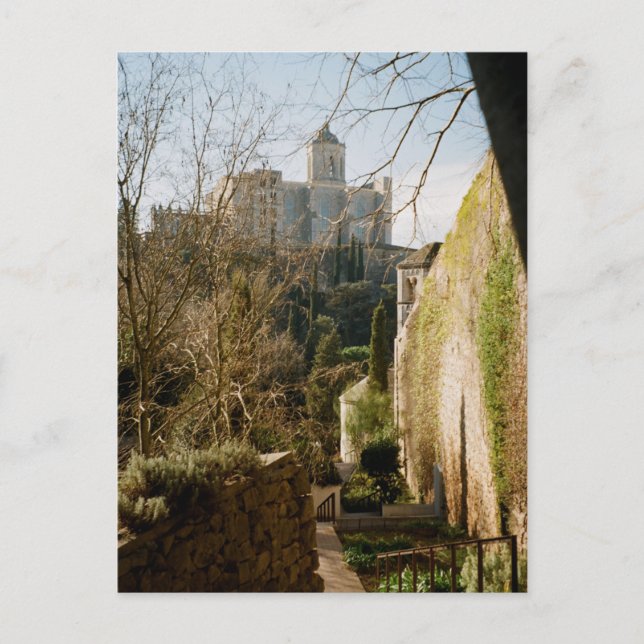 Cartão Postal Uma visão química de Girona (Frente)