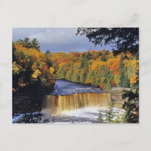 Cartão Postal Upper Tahquamenon Falls in UP Michigan no outono