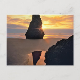 Cartão Postal USA, Oregon. Rock Formation At Sunset