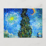 Cartão Postal Van Gogh Road com Cypress e Star<br><div class="desc">Cartão postal com a Rodovia de pintura a óleo de Vincent van Gogh com Cypress e Star (1890), também conhecida como Country Road in Provence by Night. Pessoas caminham ao longo de uma estrada que passa por uma bela ciprestes sob um céu azul noturno com lua amarela e estrelas. Um...</div>