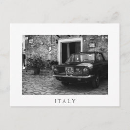 Cartão Postal Veículo Vintage FIAT em Itália, em monocromo