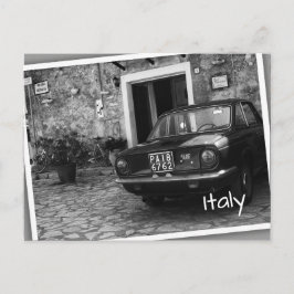 Cartão Postal Veículo Vintage FIAT em Itália, em monocromo