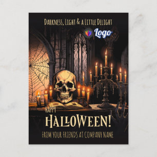 Cartão Postal Vela de Caveira de Halloween Gótico com Design Ele