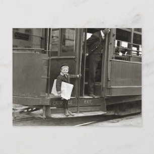 Cartão Postal Vendedor de jornais andando de bonde, 1910