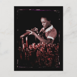 Cartão Postal Verificando Munições na Fábrica