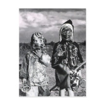 Véspera de Hallow em Máscaras do Ano Passado