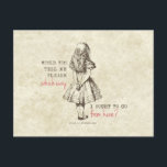 Cartão Postal Vintage Alice no País das Maravilhas<br><div class="desc">Este cartão postal de vintage apresenta uma citação e uma ilustração autêntica do livro Alice's Adventures in Wonderland, escrito por Lewis Carroll e ilustrado por John Tenniel. A citação diz: "Você poderia me dizer, por favor, para que lado devo ir daqui?" em uma máquina de escrever vintage e um script...</div>