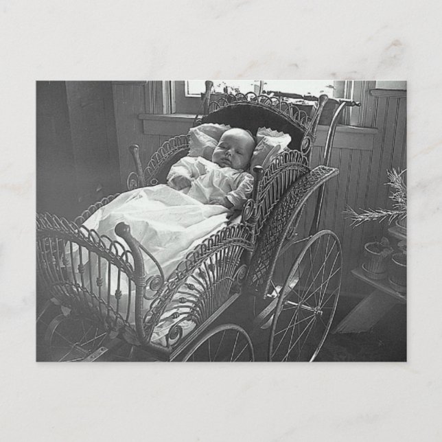 Cartão Postal Vintage Baby and Stroller (Frente)