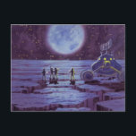Cartão Postal Vintage Science Ficting Earth Rover Aliens na Lua<br><div class="desc">Ilustração vintage de aliens futuristas e robôs de ficção científica apresentando um clássico design de quadrinhos de 50. Design de ficção científica retrô com astronautas alienígenas em um planeta estrangeiro com veículo espacial, lunar ou lua e olhando para a Terra e o espaço exterior e acenando. Um céu escuro com...</div>