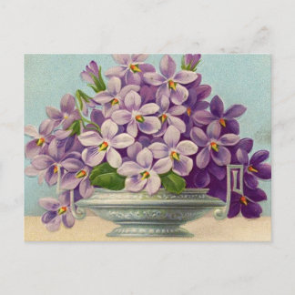 Cartão Postal Vintage Vase of Purple Flowers