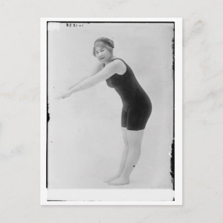 Cartão Postal Vintage Woman Swimmer