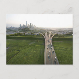Cartão Postal Vista aérea da autoestrada em Dallas, Texas