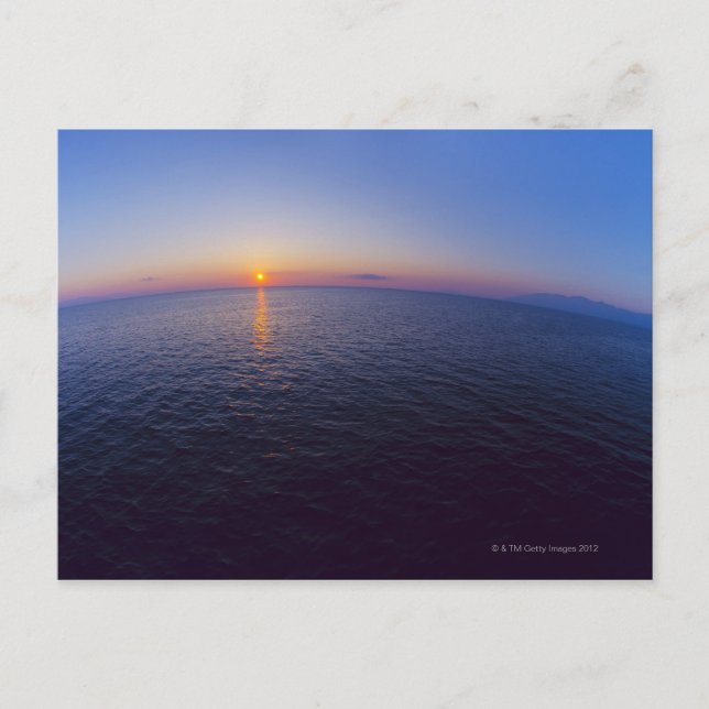 Cartão Postal Vista aérea do horizonte sobre o mar no nascer do  (Frente)