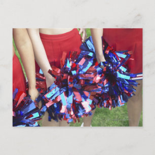 Cartão Postal Vista de Seção de médio de Três Cheerleaderes