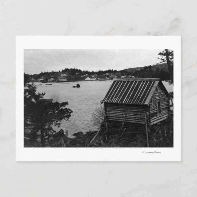 Cartão Postal Vista de Seldovia, Alasca do outro lado da água (Frente)