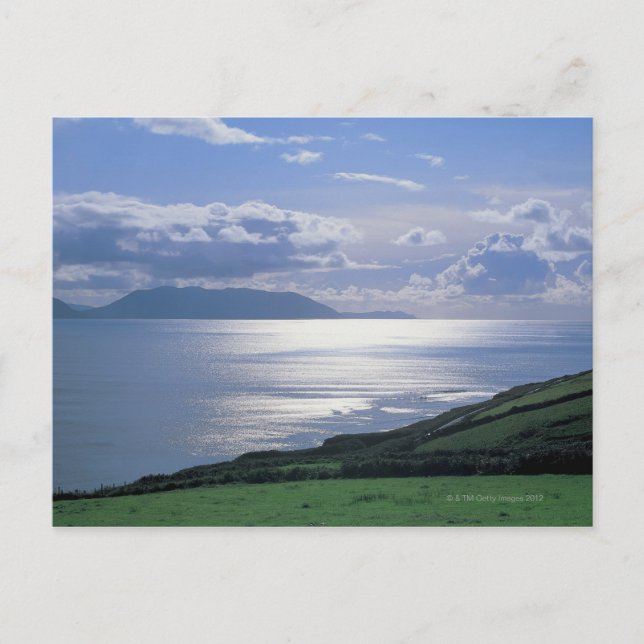 Cartão Postal vista de um declive prateado pelo mar (Frente)