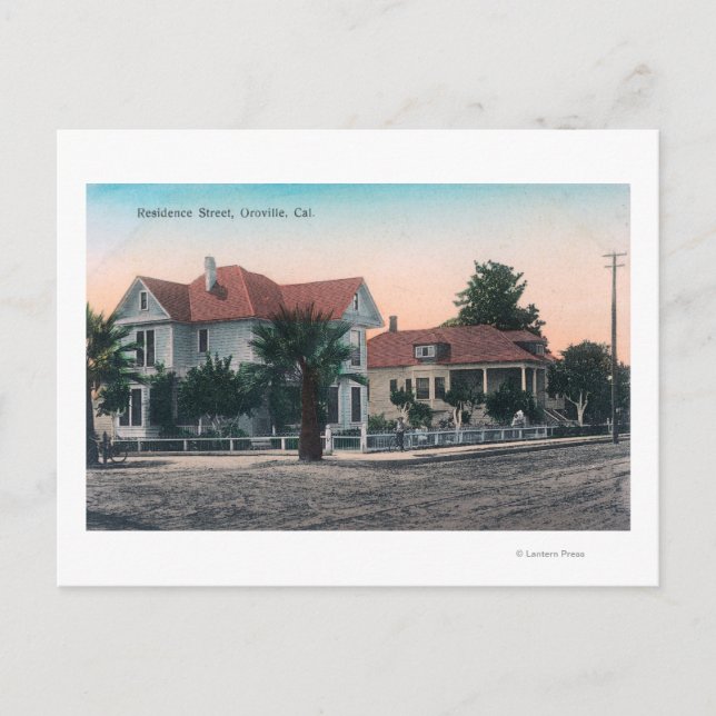 Cartão Postal Vista de uma Rua Residência, Criança na Bicicleta (Frente)