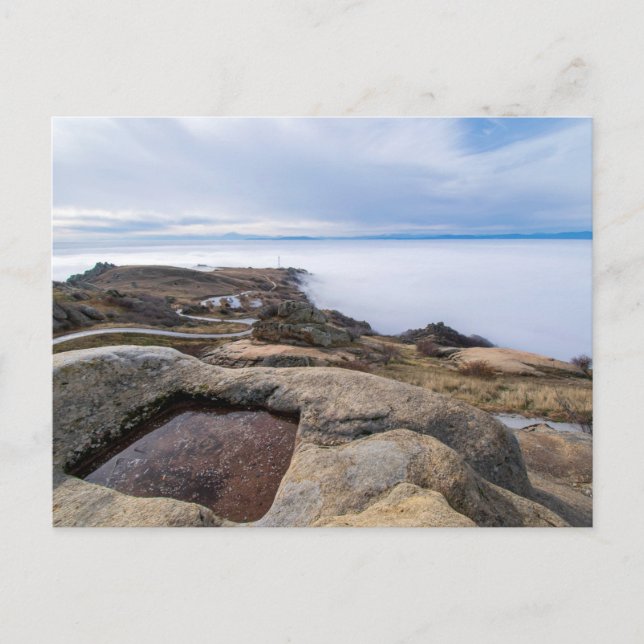 Cartão Postal Vista do mosteiro de Treskavec, Prilep, Macedônia (Frente)