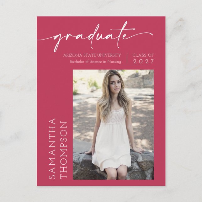 Cartão Postal Viva Magenta Minimal Script Ela Fez Foto Grad (Frente)